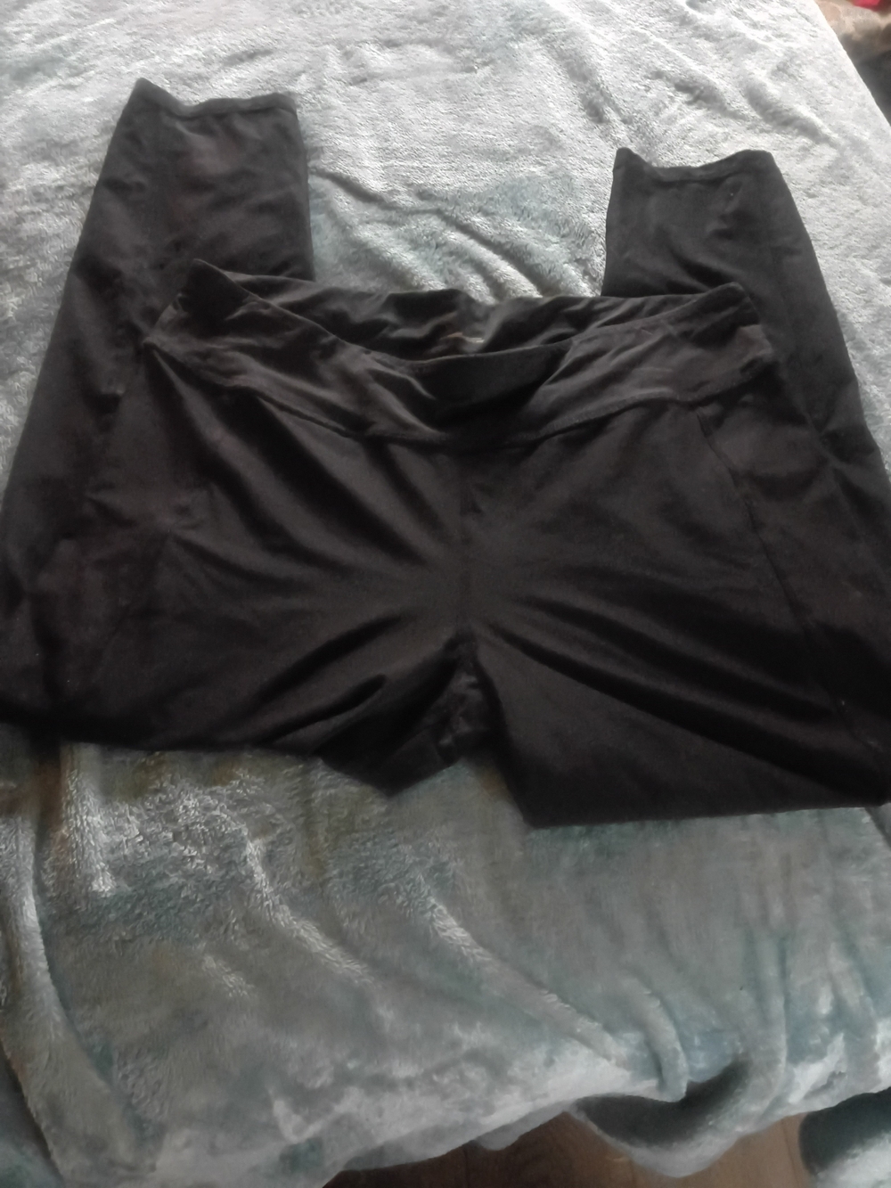 Black Women's High-Waist Leggings